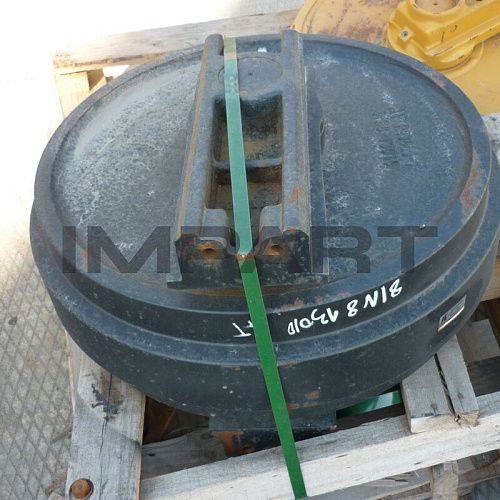 81N8-13010-AT КОЛЕСО НАПРАВЛЯЮЩЕЕ